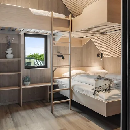 Rorbuleilighet 1j * Henningsaer