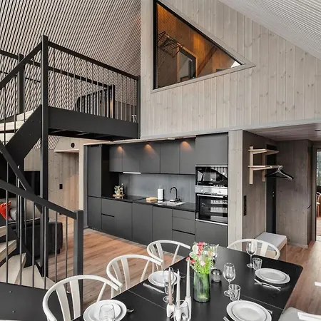 Rorbuleilighet 1j Henningsaer